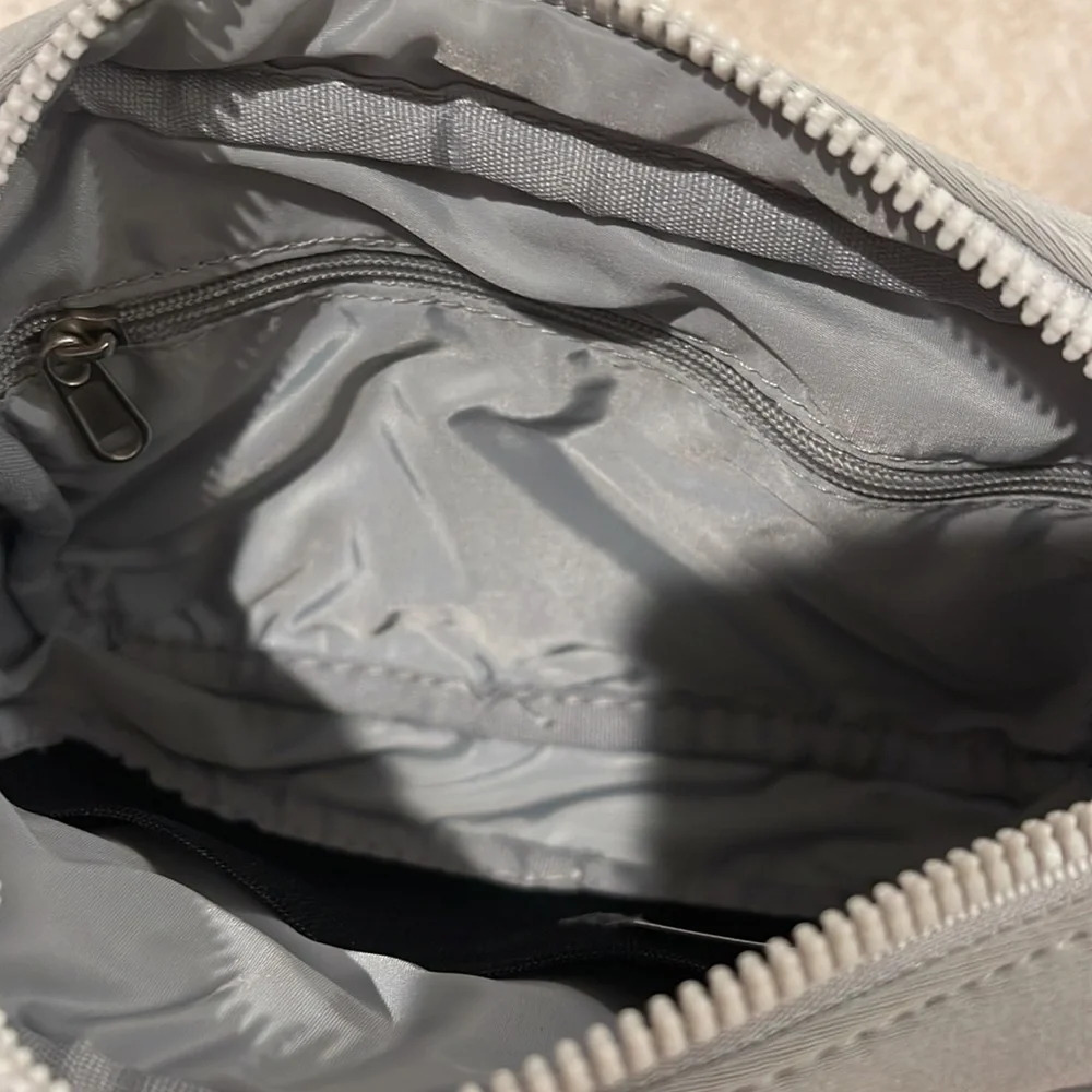 Vooray crossbody - Picture 7 of 10